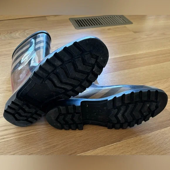 Burberry London Nova Check rain boots Size 38 - Picture 4 of 9